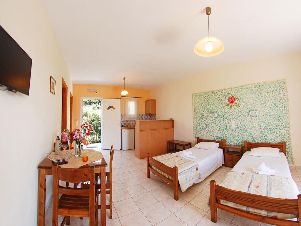 Emilia Apartments Trapezaki  Zimmer foto