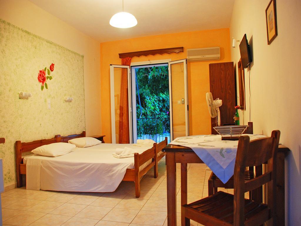 Emilia Apartments Trapezaki  Zimmer foto