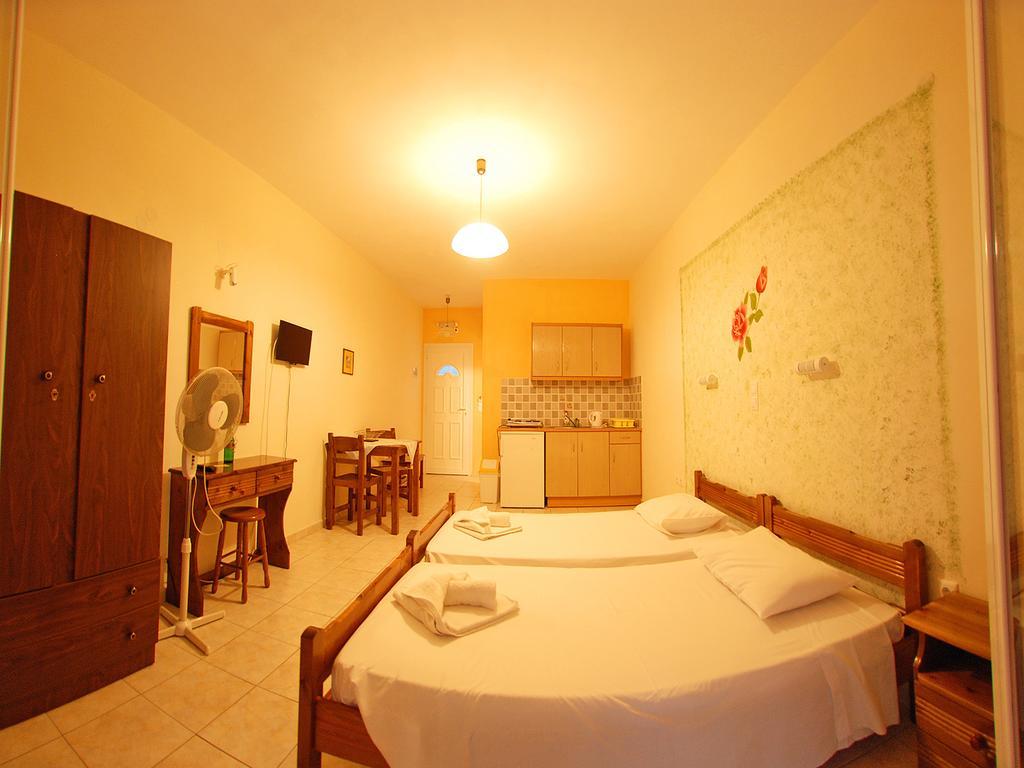 Emilia Apartments Trapezaki  Zimmer foto